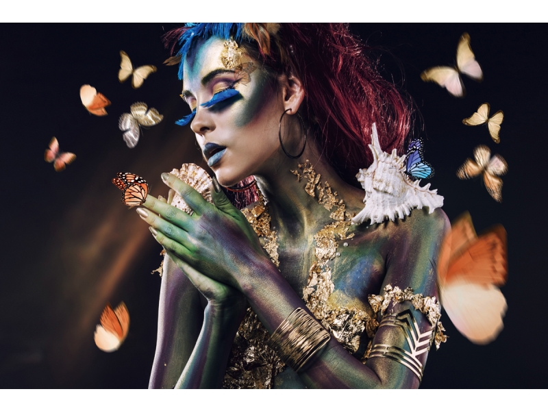Woman & Butterfly 120x80