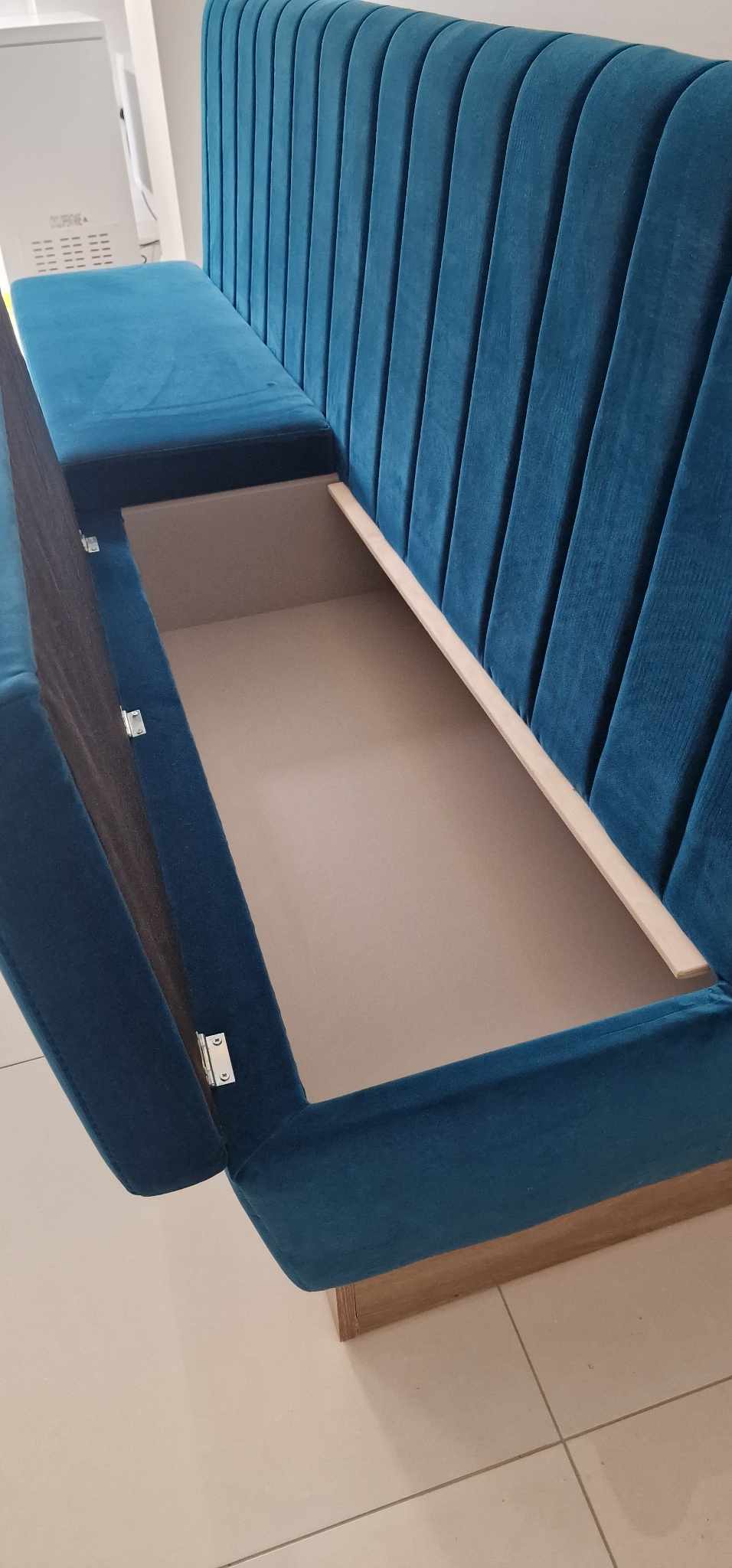 Bespoke Banquette Bench Seating - Image 3