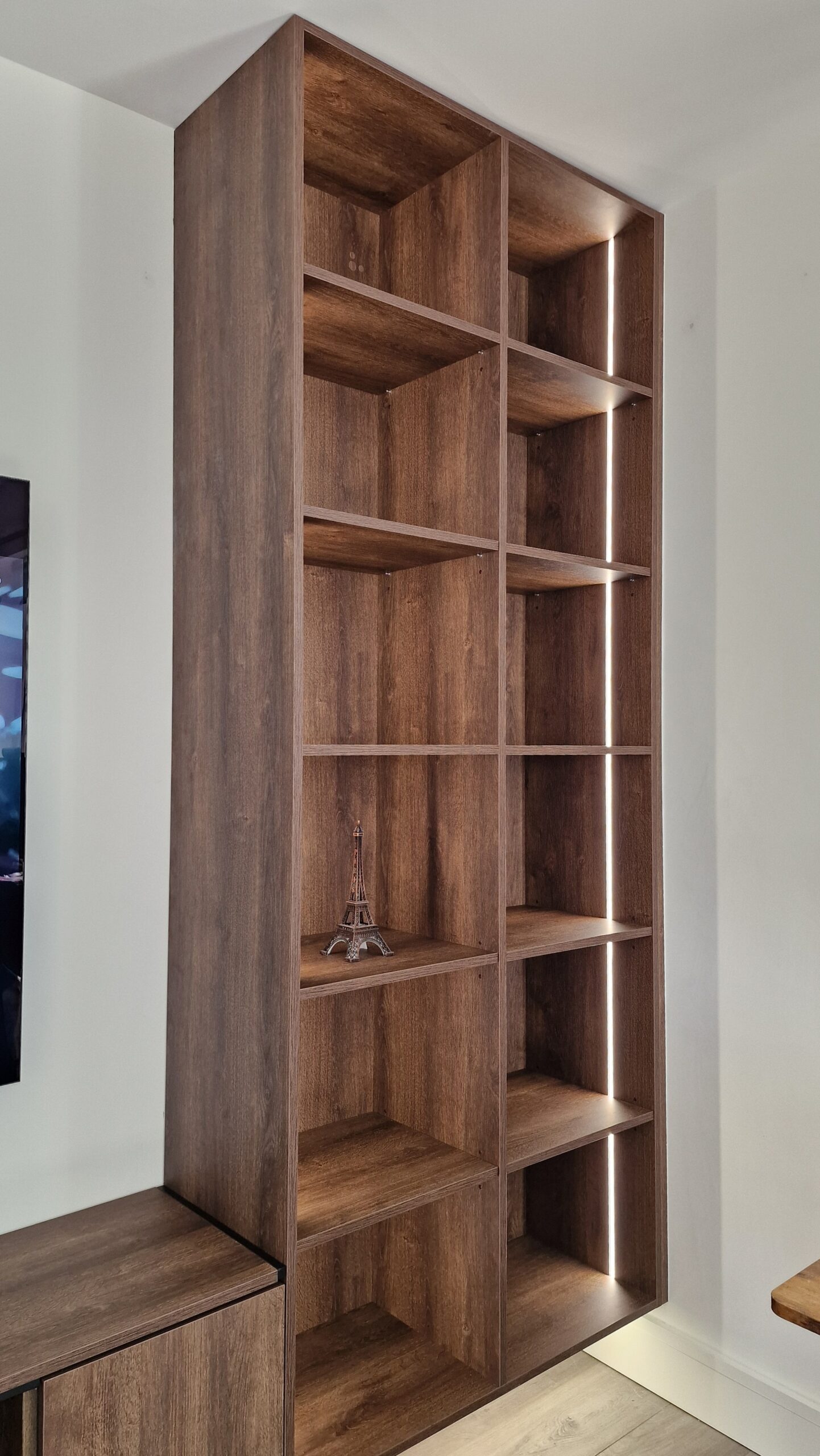 Bespoke Feature Wall – Merging Modern Design with a Touch of Tradition - Image 5