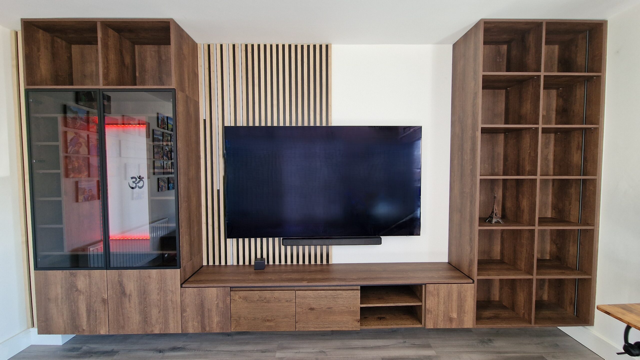 Bespoke Feature Wall – Merging Modern Design with a Touch of Tradition - Image 17