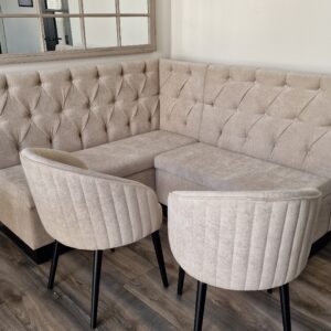 Bespoke Chesterfield Style L-shaped Banquette Seating 165 x 165 cm and 2 Chairs