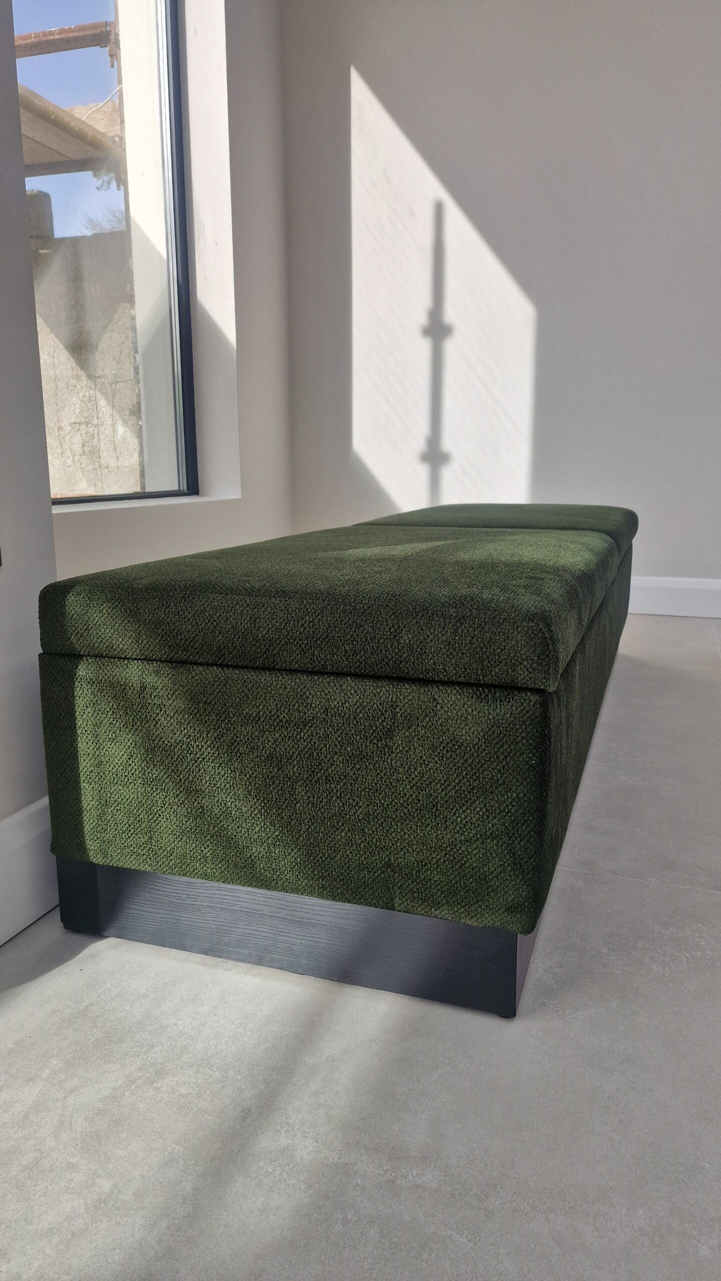 Bespoke Channel Style L-shaped Banquette Seating with Window Bay and Storage, 200 x 350 cm - Image 6