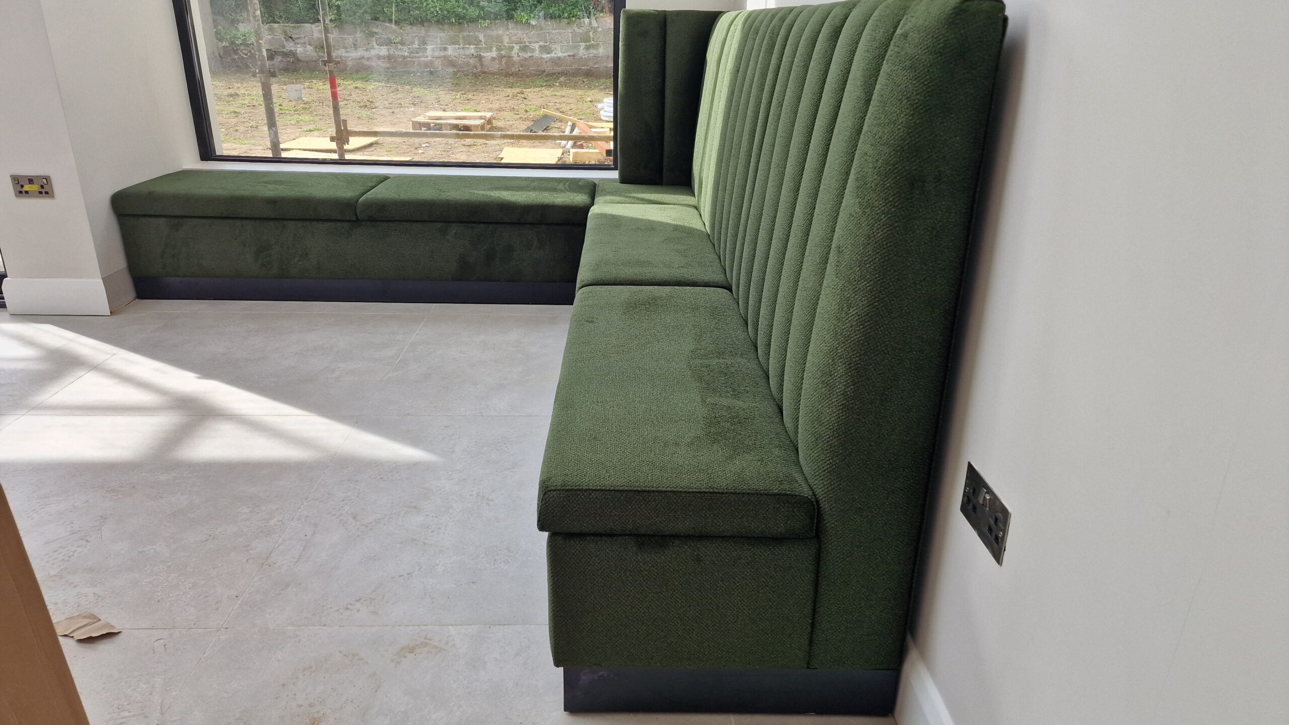 Bespoke Channel Style L-shaped Banquette Seating with Window Bay and Storage, 200 x 350 cm - Image 3